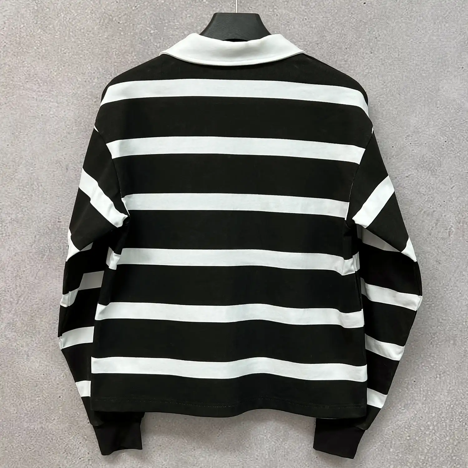 streetwear striped rugby shirt outfit casual look