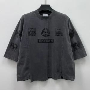 Flat lay front view of the 250GSM custom contrast stitch graphic tee manufactured by Qianshiwear